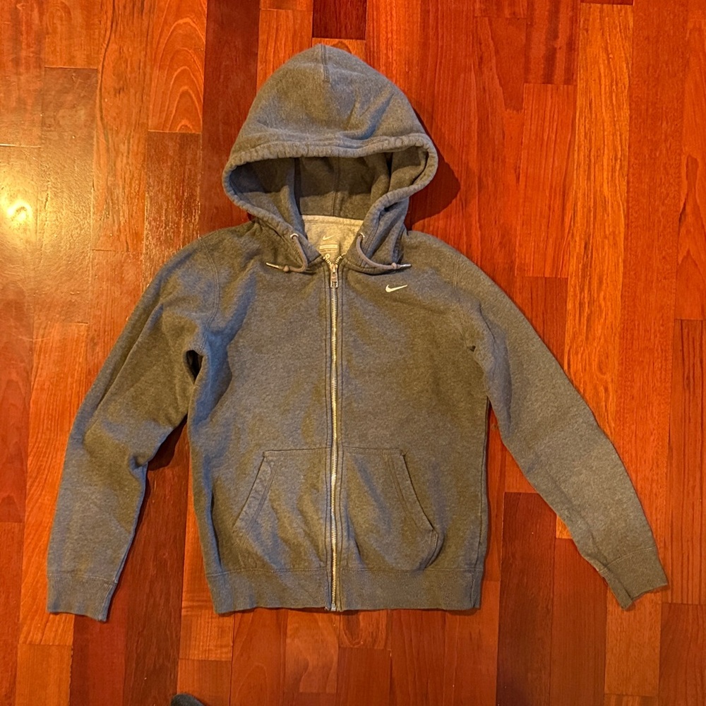 Nike Women’s Small Full-Zip Gray Hoodie